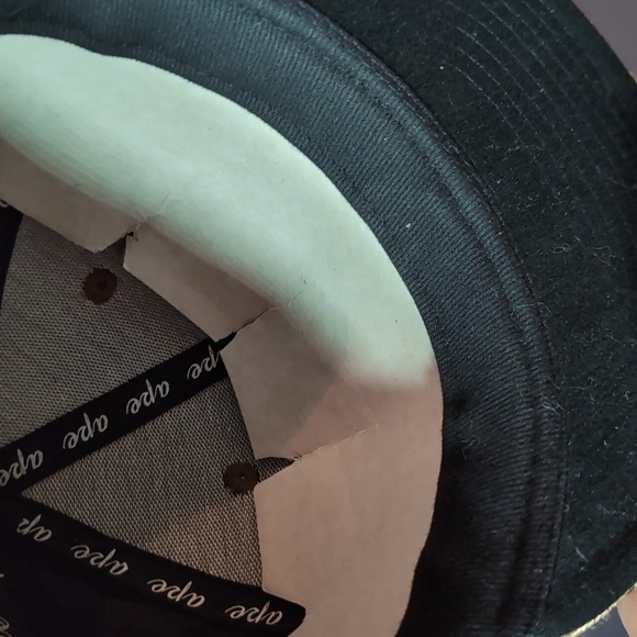 Ape/ Bape Gold Checkered 100% Wool Men's Flat Bill Fitted Hat,Size 7 1/8 57 cm. - Picture 8 of 10